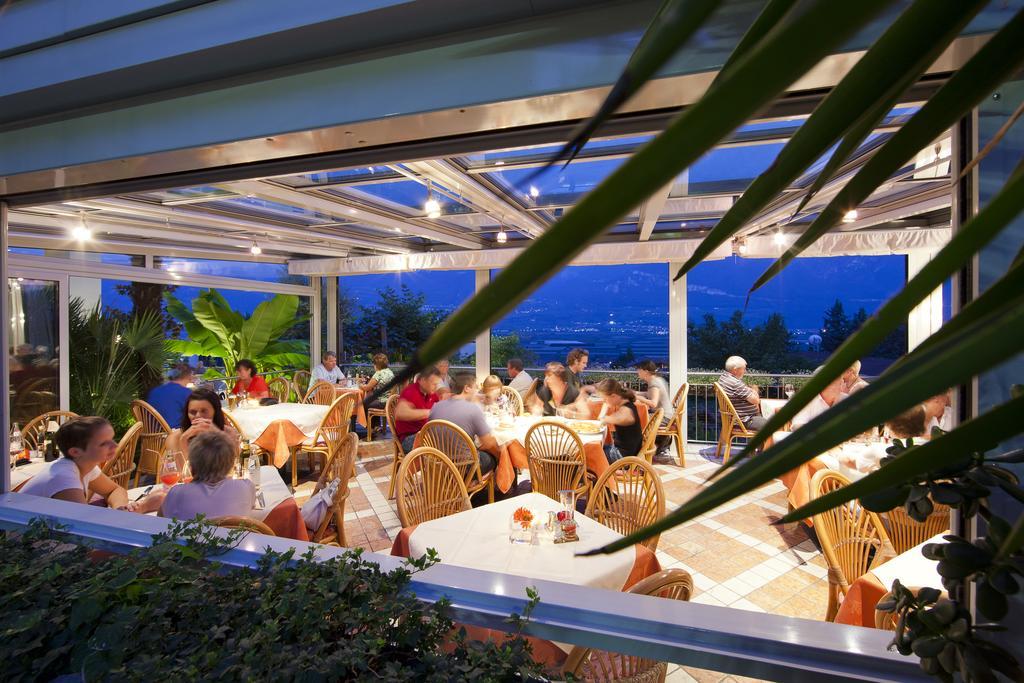 Hotel Residence Pernhof Termeno Exterior foto